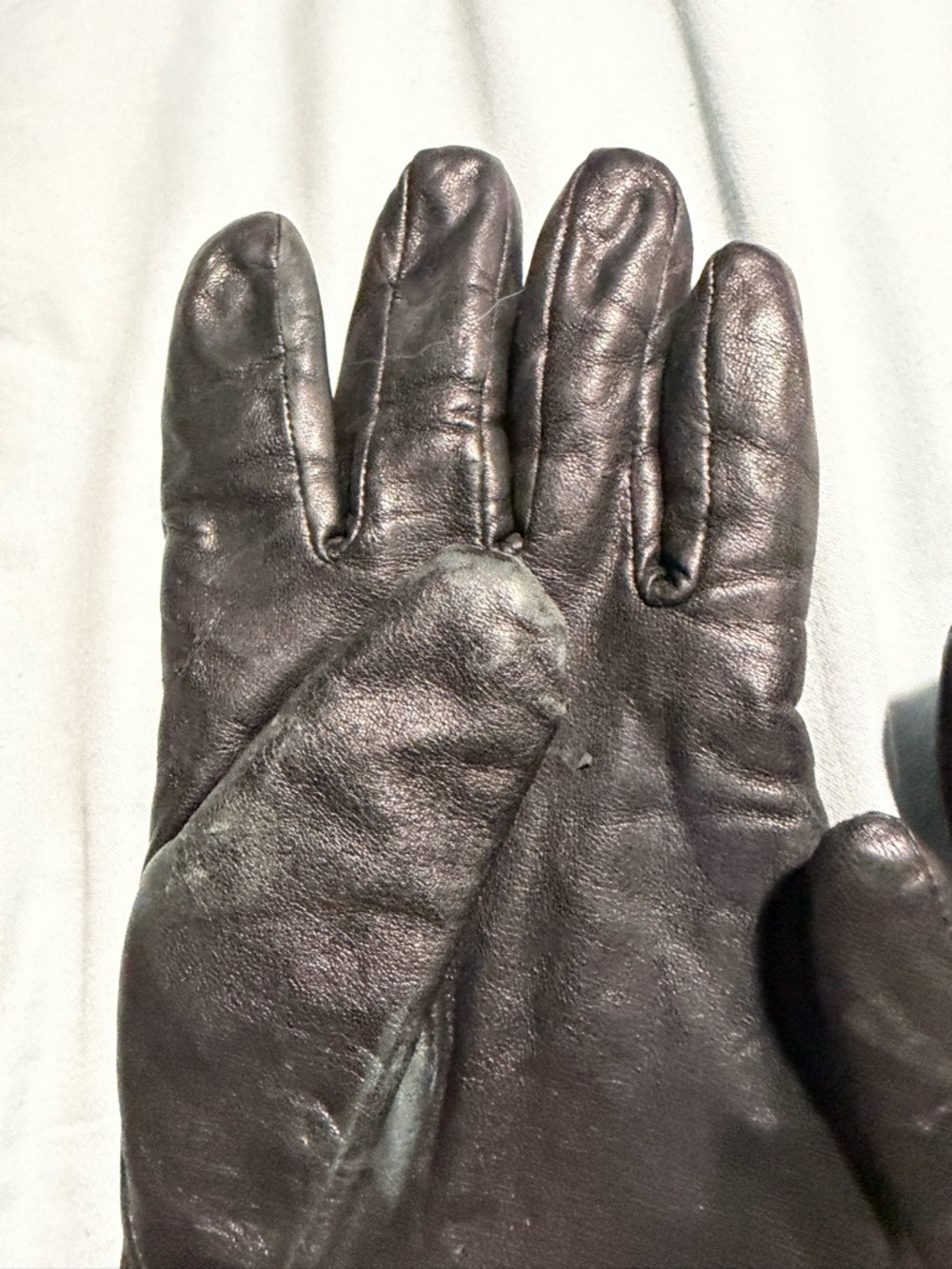 🌧️3M Thinsulate Black Leather Gloves - Picture 3 of 6